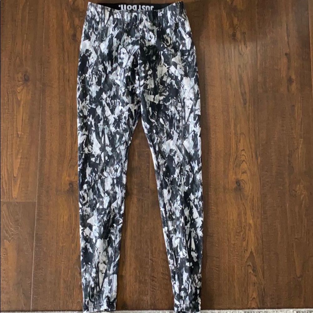 Nike leggings size small